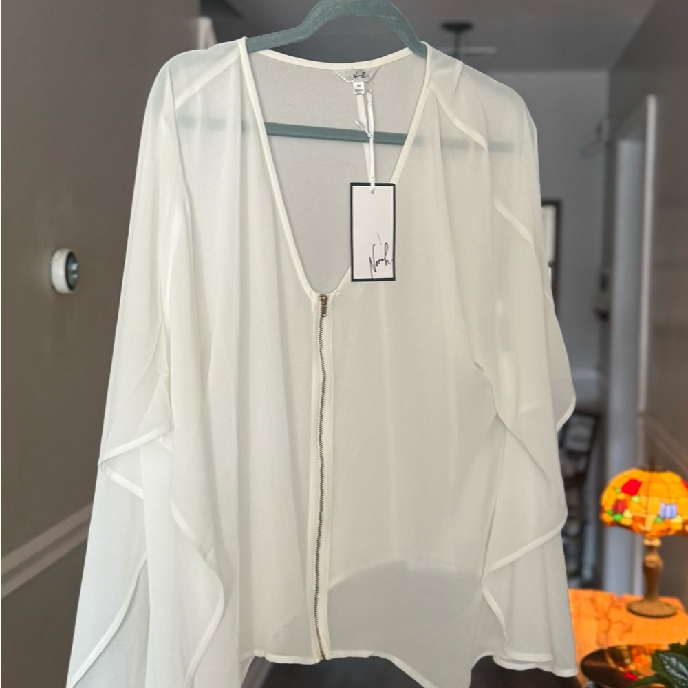 NWT Norah sheer blouse zip front